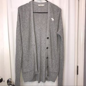 Loose knitted cardigan